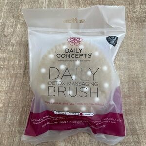 Daily Detox Massage Brush - NWT